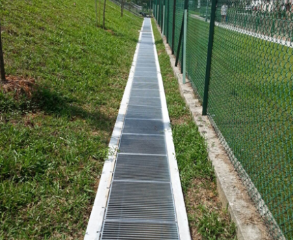 Gridded Drainage Grating (flow-through design)
