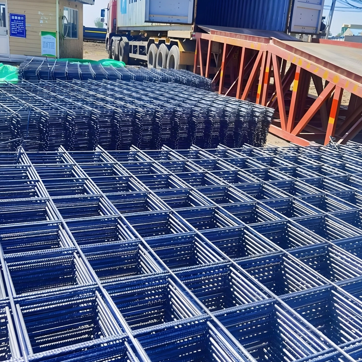 Welding wire mesh to thicker metal